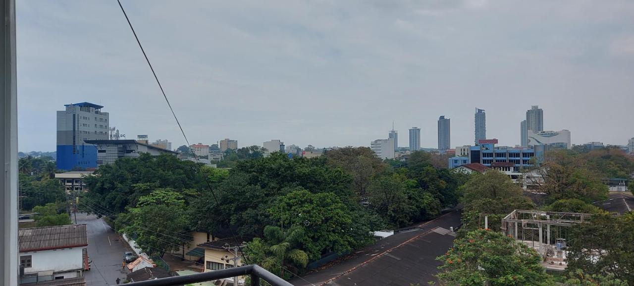 Jays Guest - Rajagiriya Colombo Hotel Kültér fotó