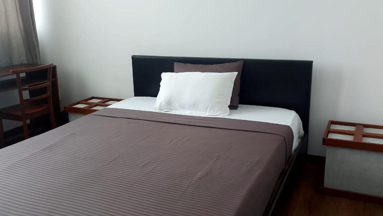 Jays Guest - Rajagiriya Colombo Hotel Kültér fotó