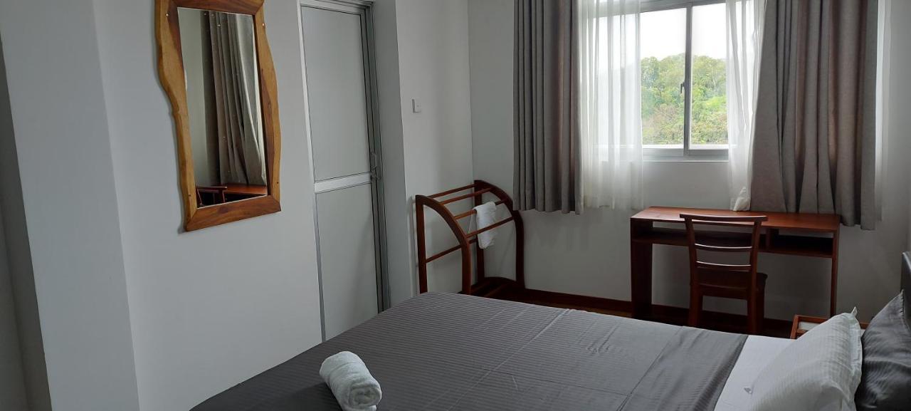 Jays Guest - Rajagiriya Colombo Hotel Kültér fotó